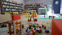 La Bibliothèque de Mons est aménagée pour recevoir les Tout-petits et leurs accompagnants, tous les lundis après-midi.